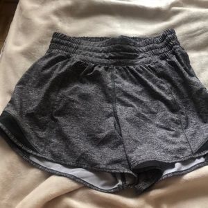 Lululemon hotty hot high rise Sz 2